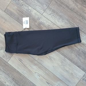 ZYIA active black Light n Tight Hi- Rise crop 17